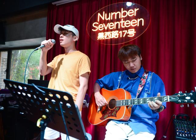 厦门宽厚里步行街的著名小吃，种草好久的厦门宽厚里美食店