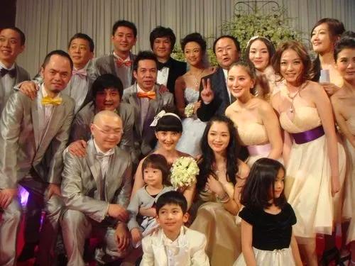 明星的婚礼哪个最好:盘点十大明星婚礼，杨祐宁婚礼比红毯更好看