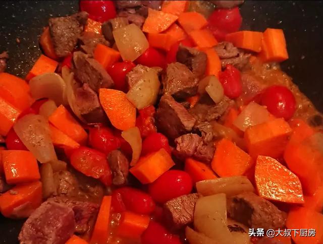 家常番茄炖牛肉的做法大全，简单煮一锅番茄炖牛肉