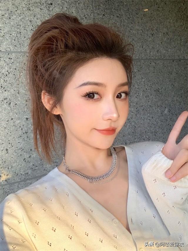 女生化妆精致还是自然好，“长期素颜”和“长期化妆”的女生