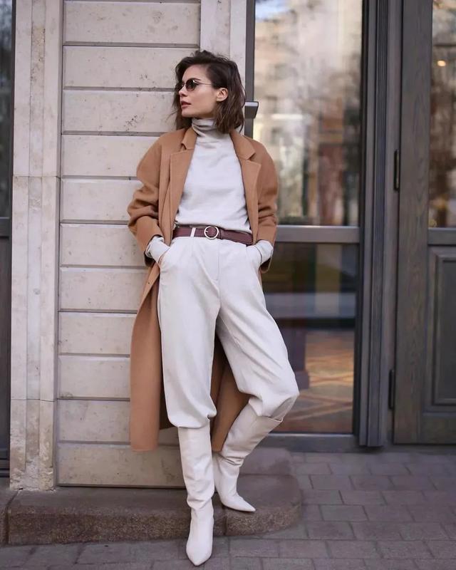 驼色大衣搭配图片，让你从20岁优雅到60岁的驼色大衣（驼色大衣怎么穿搭有气场）