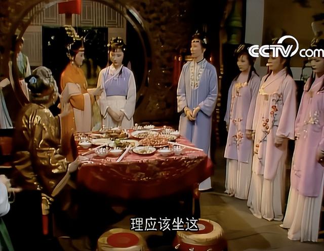 为什么古人不分左右脚，古人眼中的左与