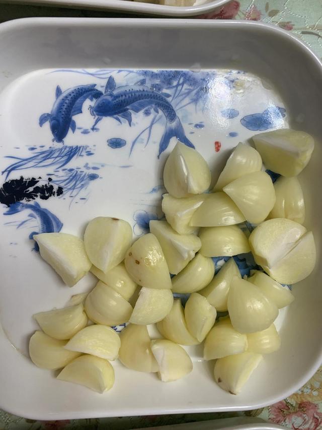 干锅兔的正宗做法，分享一下好吃的家常干锅兔做法