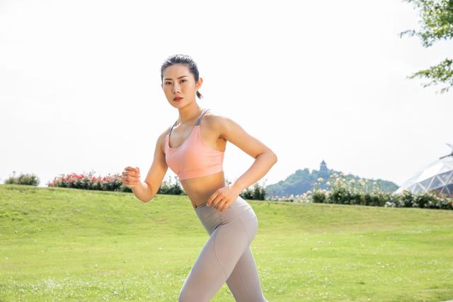 空腹晨跑的好处，空腹晨跑好不好