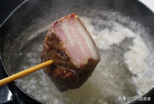 腊肉需要放冰箱吗，腊肉不放冰箱里要怎样保存（腊肉冷冻可以保存多久）