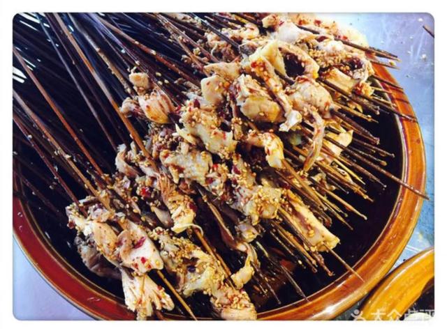 成都小吃街哪里最正宗，成都美食攻略（成都美食街排名第一）
