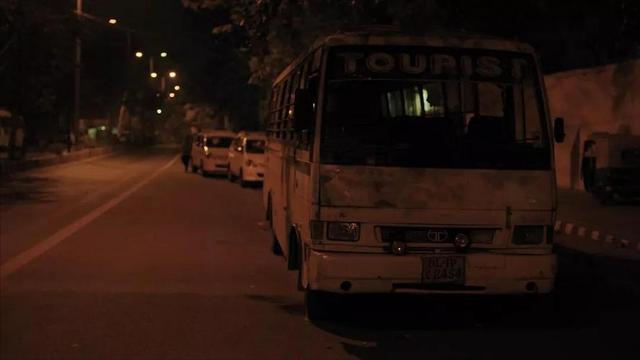 印度公交车惨案未成年人现状，印度19岁少女遭4人轮奸2天