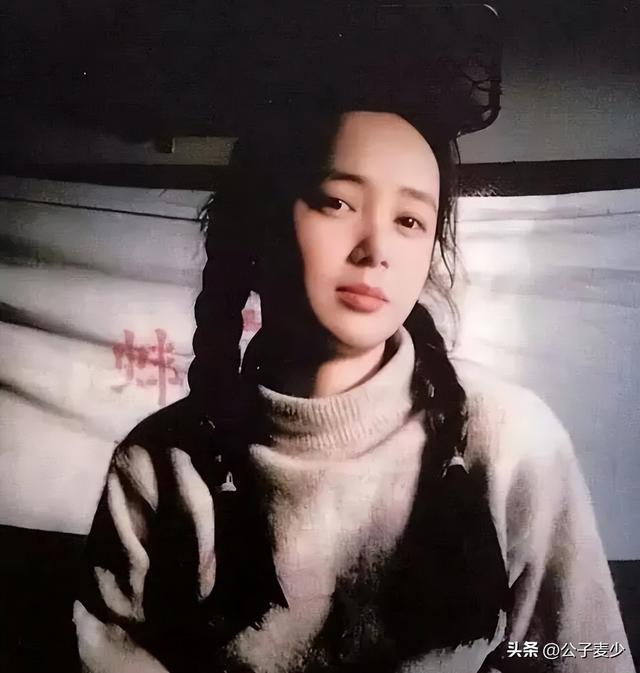 顾长卫张静初关系，曝蒋雯丽包养2名男大学生