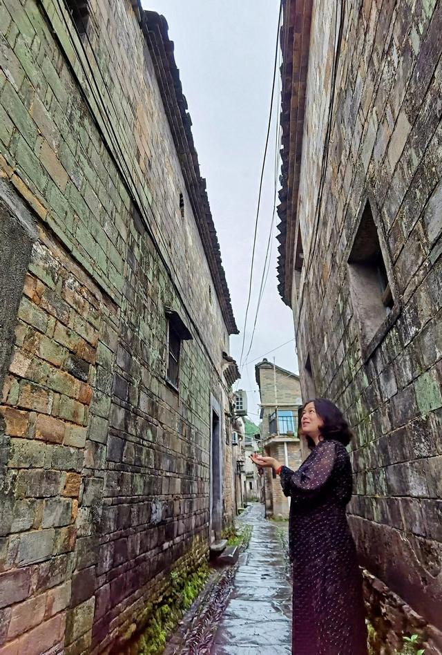 景德镇一日游必去景点，景德镇旅游景点十大排行（江西旅游必去十大景点有哪些）