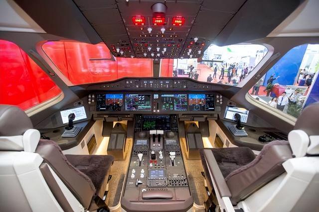 俄罗斯c929大型客机，俄罗斯航空工业遭遇全面冻结