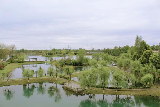 9月成都周边最适合露营，不出成都市区打卡9大露营野餐拍照地