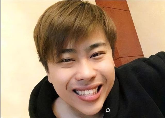 卢本伟现在直播间，PDD透露流程都安排好了
