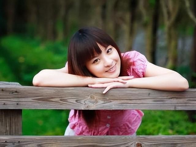 枯萎的玫瑰至死不渝的爱情，“冰封玫瑰 爱意永存”