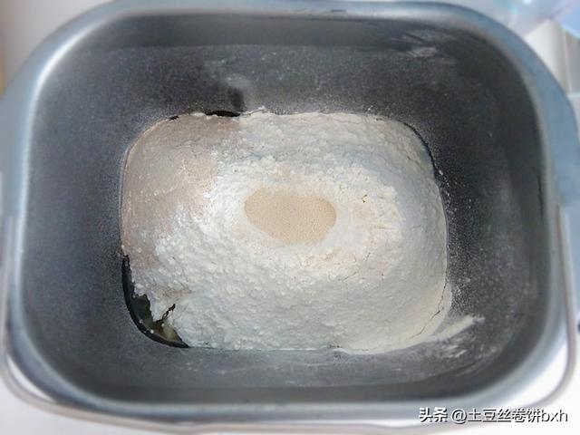 家庭版油炸小油条的做法，低糖健康小油条