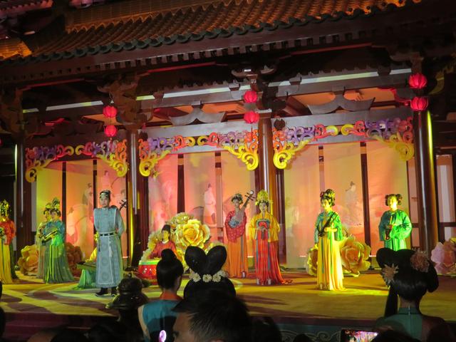 芙蓉园游玩攻略，春节大唐芙蓉园游玩攻略（大唐芙蓉园游玩攻略）