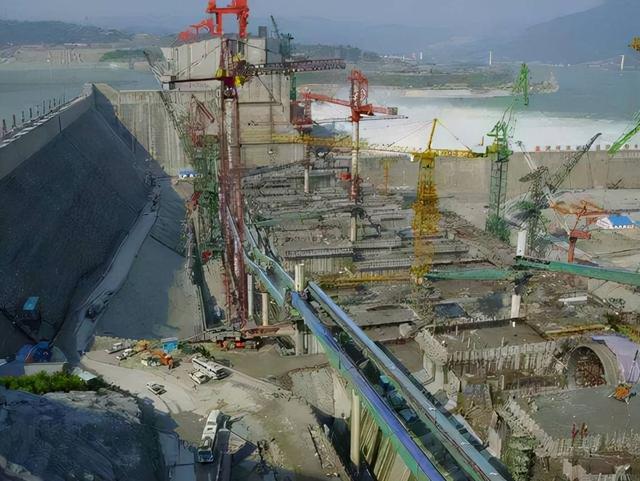 三峡大坝建造真实过程，9位重量级专家拒绝同意建三峡大坝