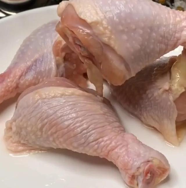 奥尔良炸鸡翅咋做，奥尔良炸鸡翅教程