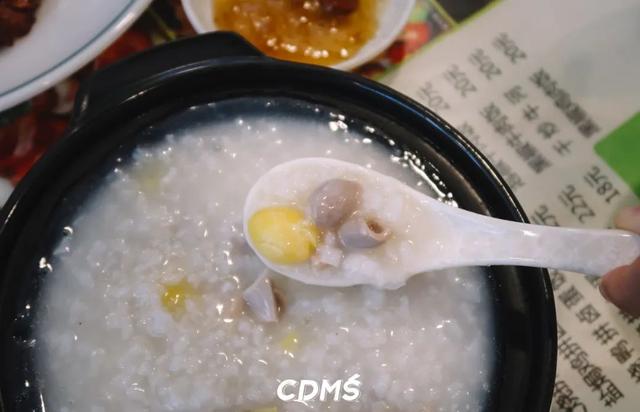 广州人吃成都火锅，广东女生被室友带去第一次吃成都火锅