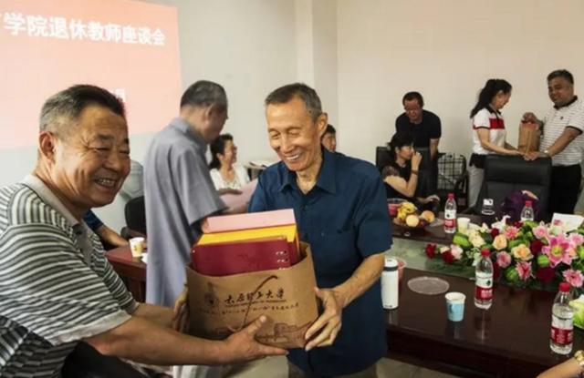 最新延退方案2022年实施吗，延退或将在2027年开始实施