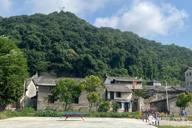 林容生乡村纪实，贵州深山里的美丽乡村