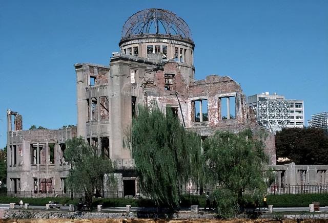 广岛长崎核弹爆炸范围，美国在日本长崎投下原子弹