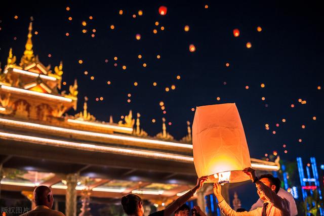 风凌天下新书口碑炸裂，滚开新书登顶玄幻榜首