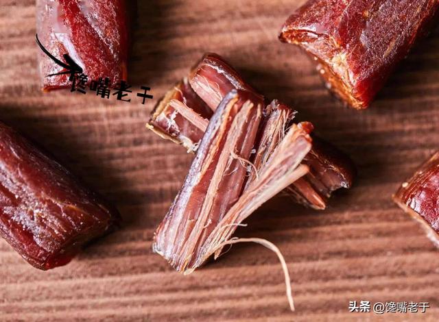 出门旅游吃的必备物品清单，建议这5种食物要带上