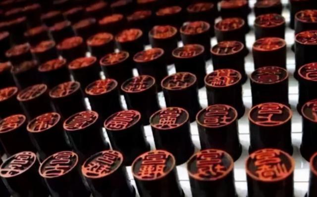 日本稀有好听的姓氏，日本名字稀有好听的姓氏（无论起什么名字都很好听）