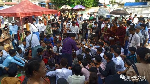 缅甸点灯节完整，实拍缅甸点灯节盛况