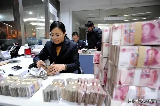 家庭收入等级划分标准图，家庭月收入分为13个等级大部分在二三等级