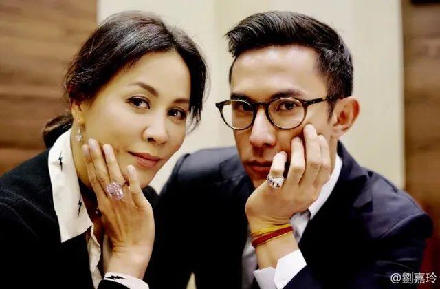 刘嘉玲身价多少亿，刘嘉玲个人简历（同进同出情胜母子）