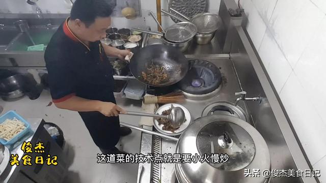 乳鸽的爆炒做法，临清炒乳鸽