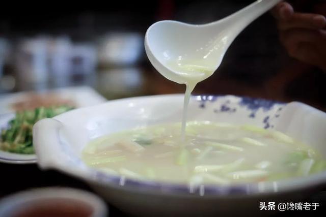 山东的特色美食，全山东十大特色美食（盘点10种山东当地的特色美食）