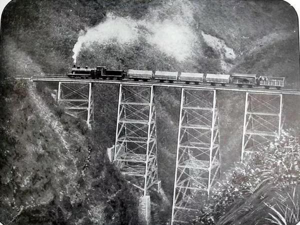 川滇铁路历史，世界上最长的米轨-滇越铁路