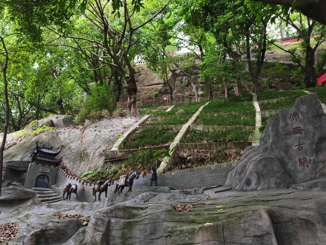 重庆矿山公园旅游攻略，废弃矿山蝶变生态公园