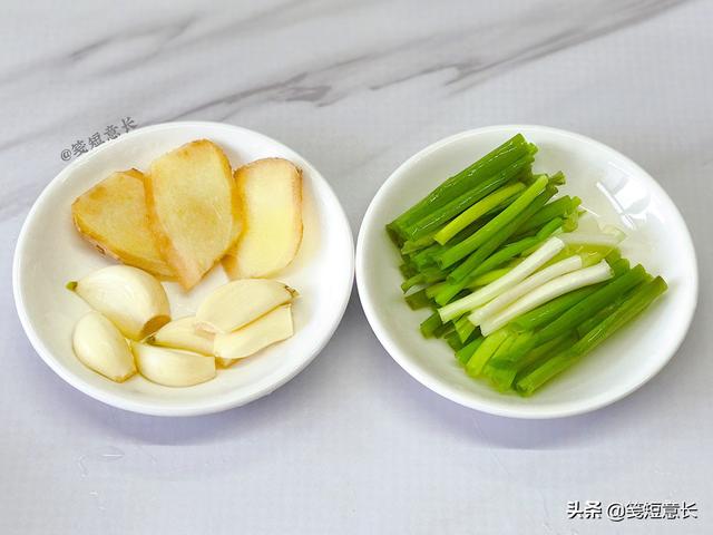 香酥鲫鱼最正宗做法，上桌连骨头都不剩