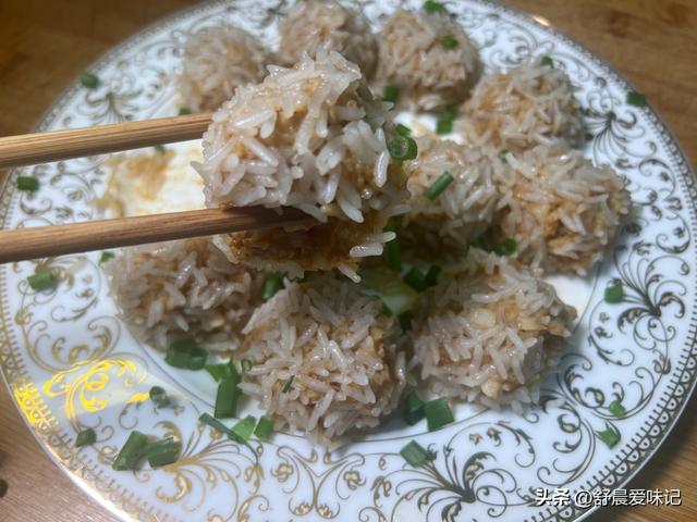 不放肉的藕丸子的正宗做法，莲藕丸子不放肉怎么做（这蔬菜5元3斤）