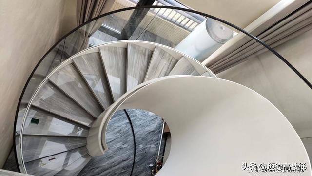 钢结构旋转楼梯，钢结构楼梯有几种类型