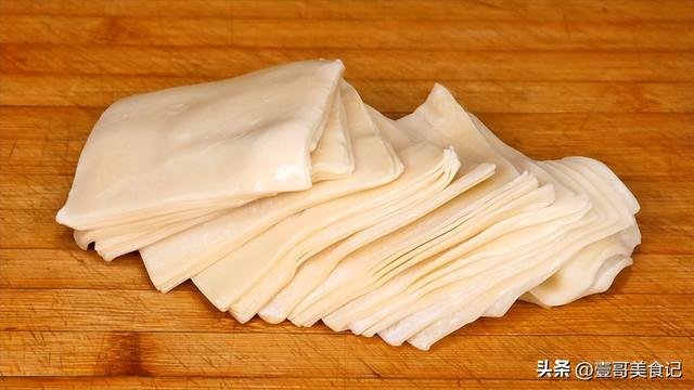 又薄又滑的馄饨皮怎么做，在家也能做出薄皮大馄饨