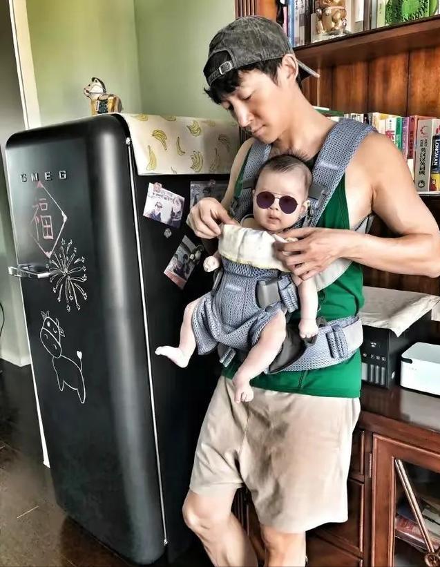 王阳26岁出道40岁娶了高斯才开始火起来，王阳身高有一米八吗