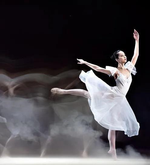 李连红和袖珍人一家，农村“袖珍人”张荣的“绝地”反击