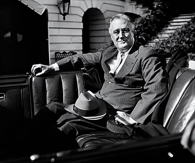 世界伟人排名前100位，全球伟人排行榜之首