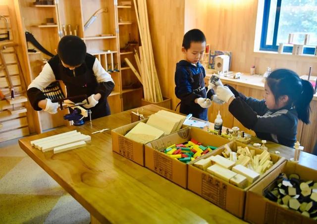 有关学前教育研究的课题，陕西省学前教育研究项目《幼儿财经素养主题活动的行动研究》课题开题暨研讨会举行