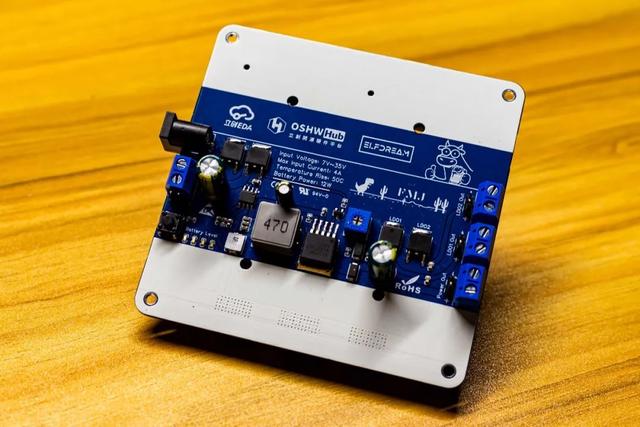 怎么自制充电宝的电池，DIY移动电源18650电池升压到19.2V供笔记本使用