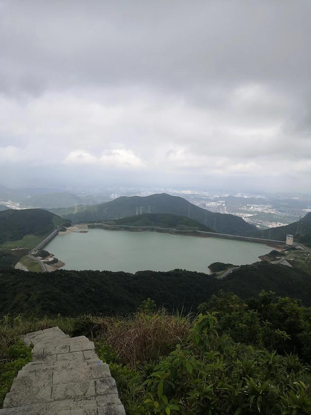 东山岛十大网红景点 苏峰山，绝美山海大观深圳第三峰