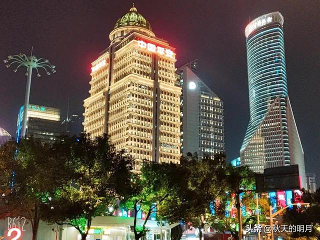 11个社会现象深度解析，的人看到真实的社会现象