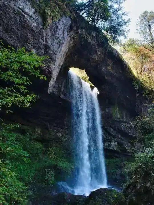 雅安爬山推荐，耍水、徒步、爬山、云海任你选