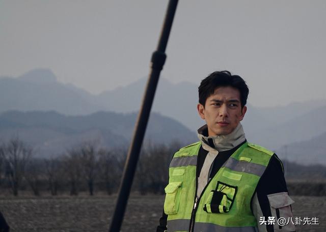 秦岚最近热播的电视剧，秦岚2022年主演的电视剧（秦岚、景甜助阵）
