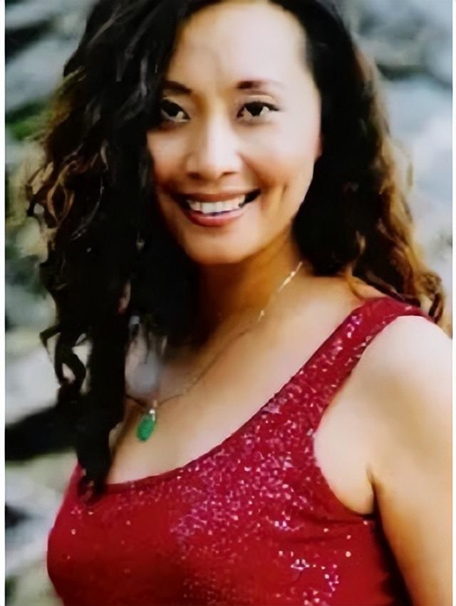 杨紫的前男友现状，杨紫的初恋男友：不蹭热度
