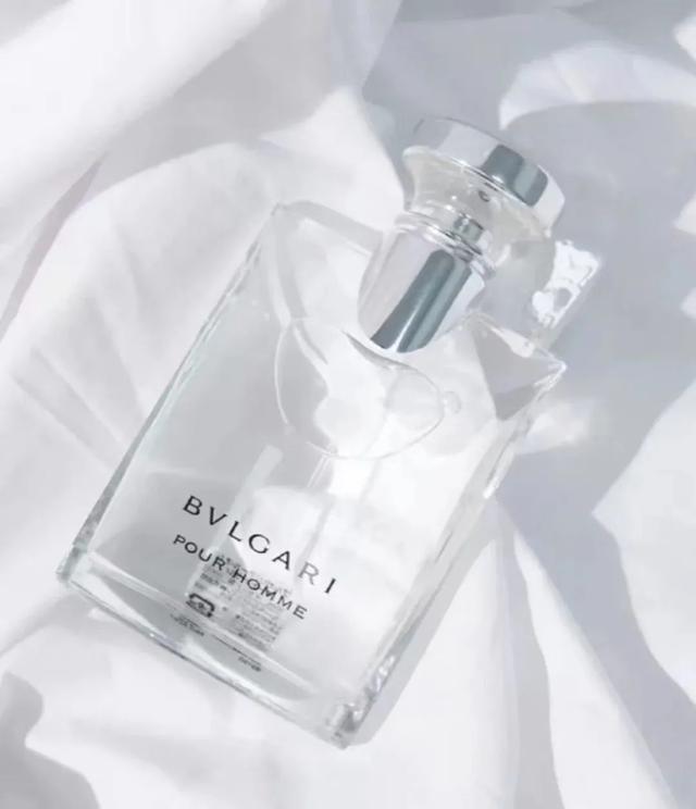 男士情人节礼物，情人节适合男生的礼物（男生最想收到的6种情人节礼物）